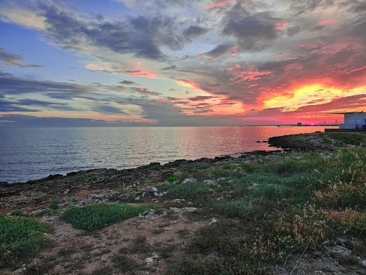 Giu Al Mar - Apartment Porto Cesareo Esterno foto